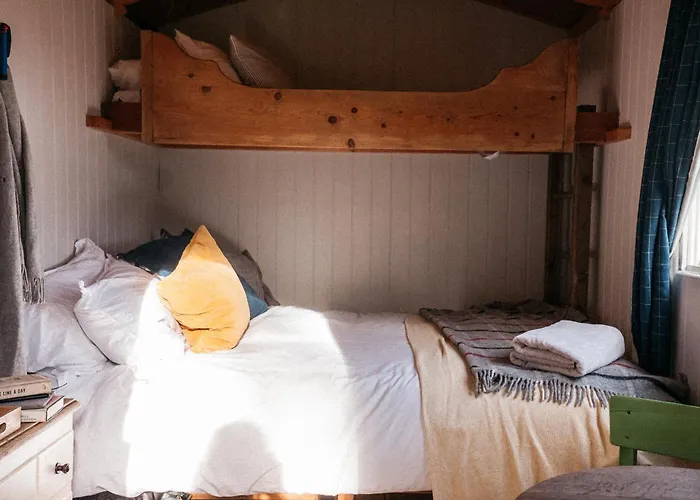 Beautiful, Secluded Shepherd\'S Hut In The National Park